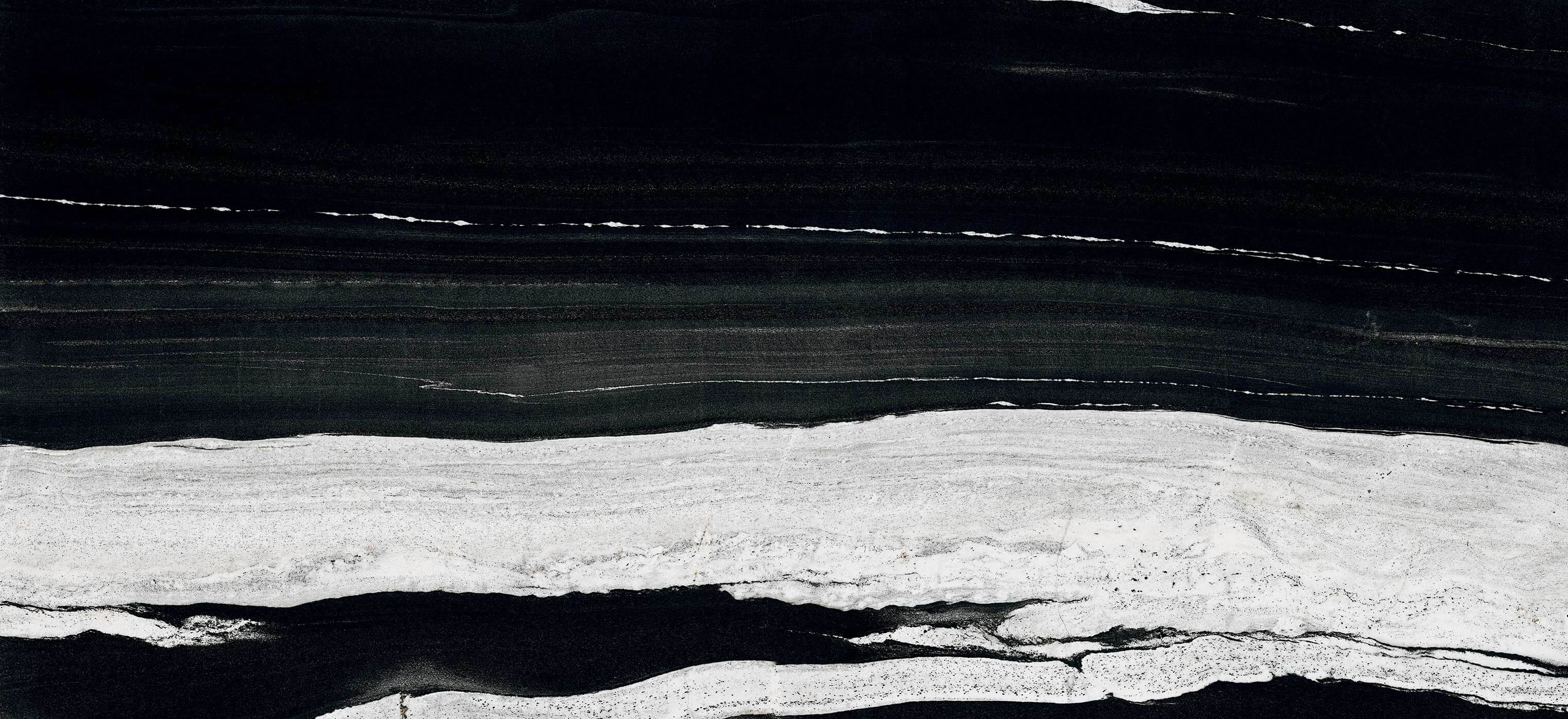 B&W Flow 60x120 cm